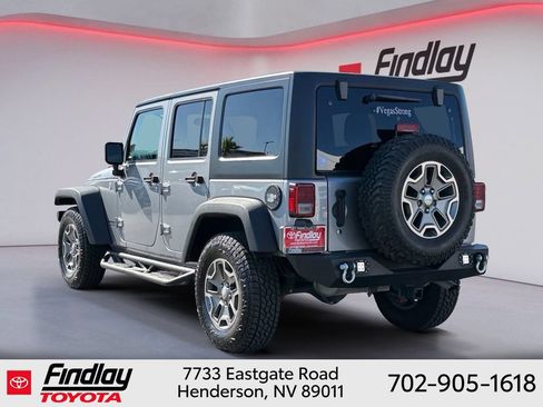 Used 2017 Jeep Wrangler Unlimited Rubicon w/ Cold Weather Group AWD/4WD image 2