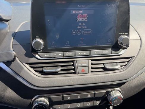 Used 2022 Nissan Altima 2.5 SV image 11