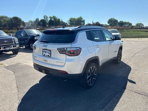 Used 2018 Jeep Compass Limited AWD/4WD image 7