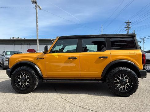 Used 2022 Ford Bronco 4-Door image 3