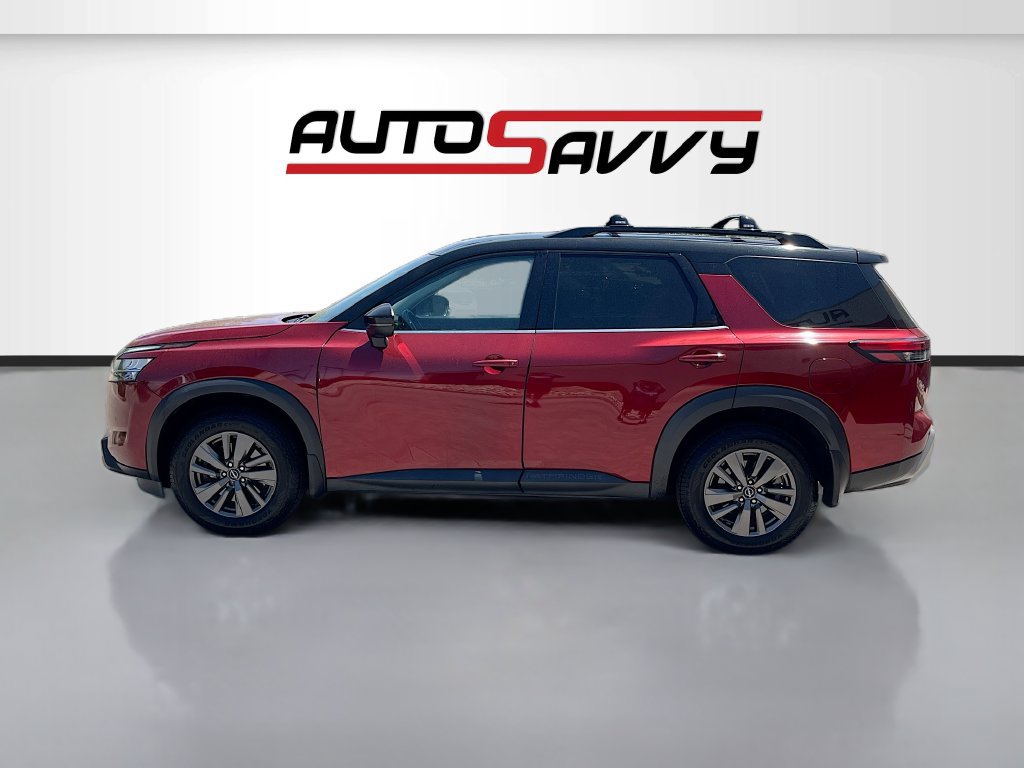 Used 2022 Nissan Pathfinder SL AWD/4WD image 4