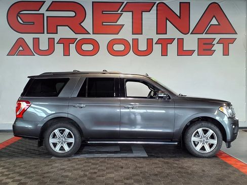 Used 2019 Ford Expedition XLT w/ Equipment Group 202A AWD/4WD image 1