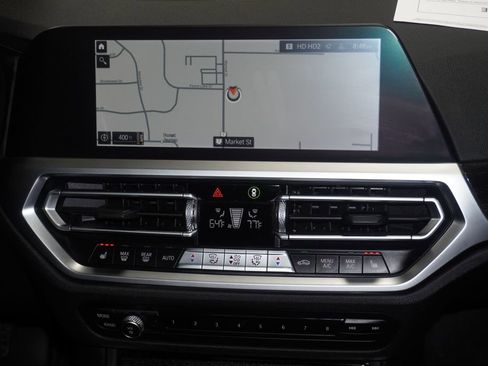 Used 2022 BMW 330i xDrive Sedan w/ Premium Package image 18