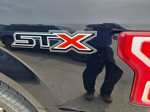 Used 2018 Ford F150 XL w/ Equipment Group 101A Mid RWD image 12