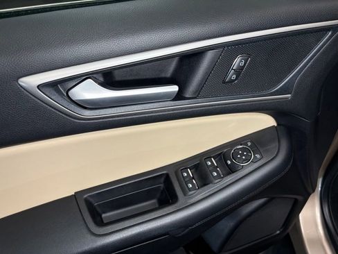 Used 2021 Ford Edge SEL w/ Convenience Package image 16