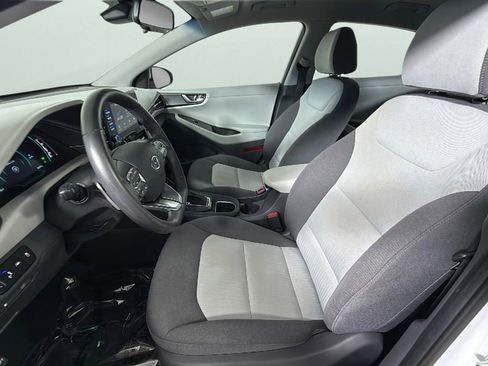 Used 2020 Hyundai Ioniq SE image 17