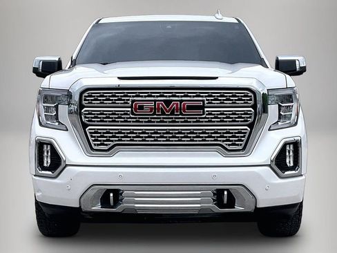 Used 2022 GMC Sierra 1500 Denali w/ Driver Alert Package II AWD/4WD image 3