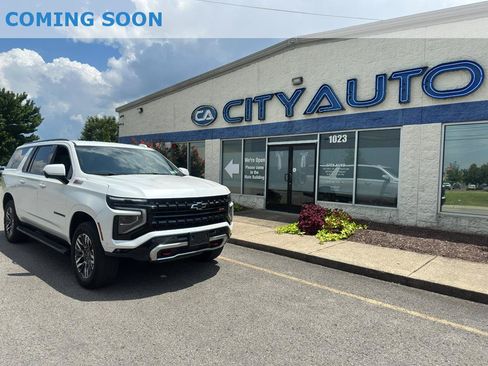 Used 2025 Chevrolet Suburban Z71 AWD/4WD image 1