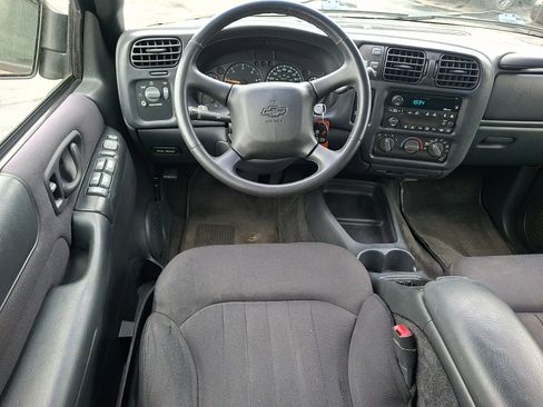 Used 2003 Chevrolet Blazer LS w/ Preferred Equipment Group AWD/4WD image 11