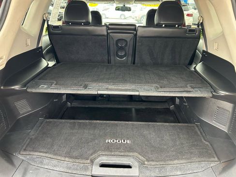 Used 2015 Nissan Rogue SV image 17