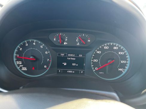 Used 2024 Chevrolet Malibu LT image 30