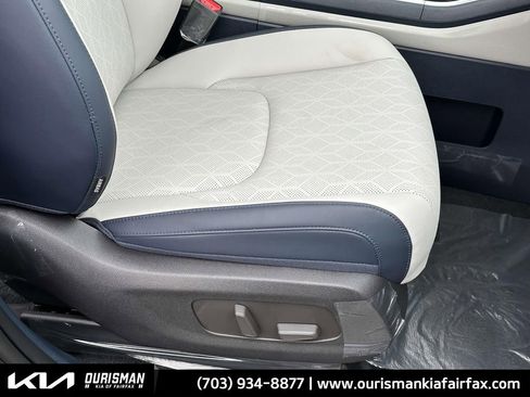 New 2026 Kia Carnival SX image 22