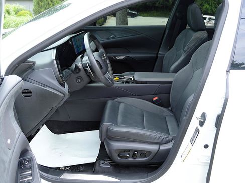 Used 2024 Lexus RX 350 AWD image 13
