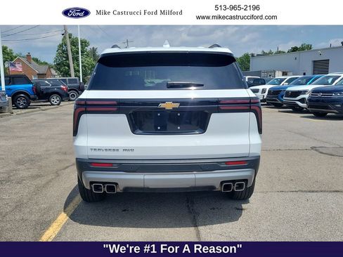 Used 2026 Chevrolet Traverse LT AWD/4WD image 4