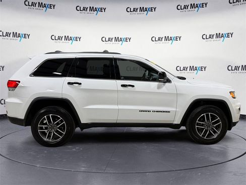 Used 2021 Jeep Grand Cherokee Limited image 6