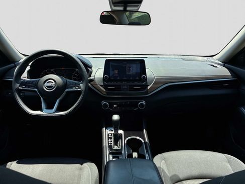 Certified 2024 Nissan Altima 2.5 SV AWD/4WD image 18