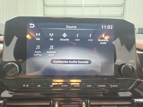 Used 2024 Nissan Pathfinder Platinum FWD image 29