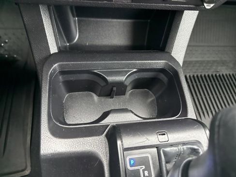 Used 2023 Toyota Tacoma SR AWD/4WD image 18
