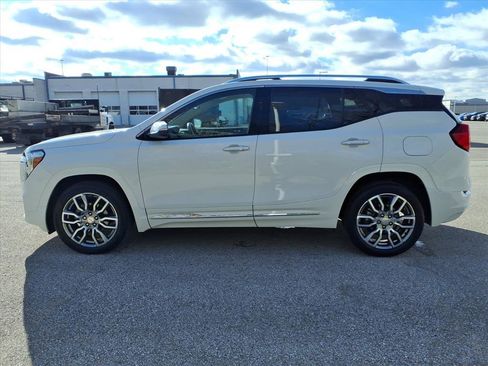 Used 2023 GMC Terrain Denali w/ LPO, Floor Liner Package image 4