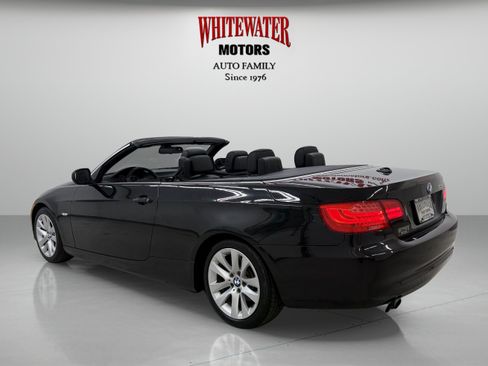 Used 2011 BMW 328i Convertible RWD image 3
