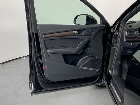 Used 2023 Audi Q5 2.0T Premium Plus w/ Premium Plus Package image 9