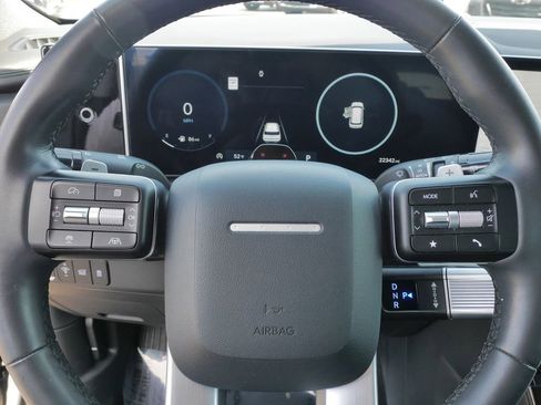 Used 2025 Hyundai Santa Fe Limited FWD image 15