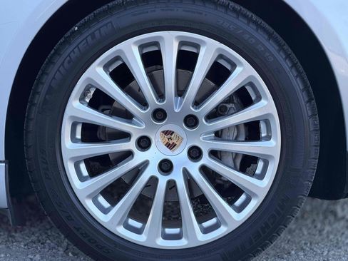 Used 2014 Porsche Panamera image 20