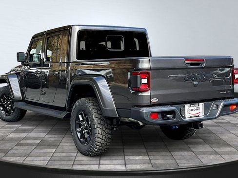 New 2025 Jeep Gladiator Sport image 3