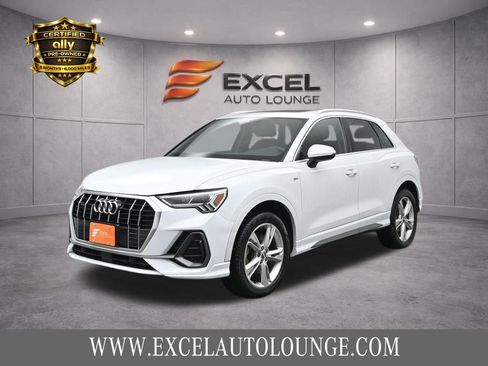 Used 2020 Audi Q3 2.0T Premium Plus w/ Premium Plus Package image 1
