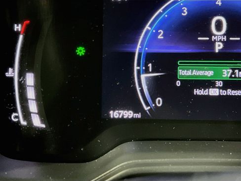 Used 2026 Toyota Corolla LE FWD image 13