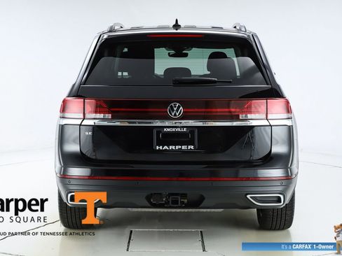 Used 2025 Volkswagen Atlas SE w/ Panoramic Sunroof Package image 8