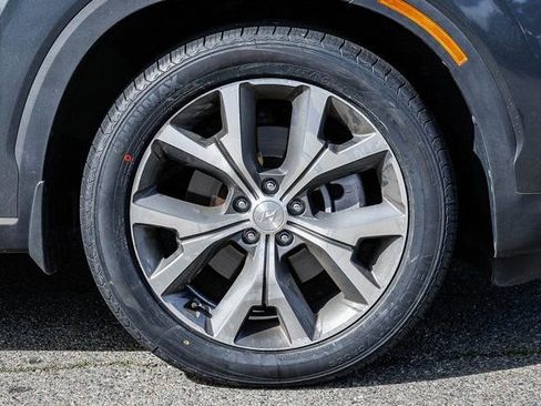 Used 2021 Hyundai Palisade SEL w/ Premium Package AWD/4WD image 9