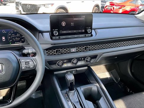 Used 2025 Honda Accord LX image 7