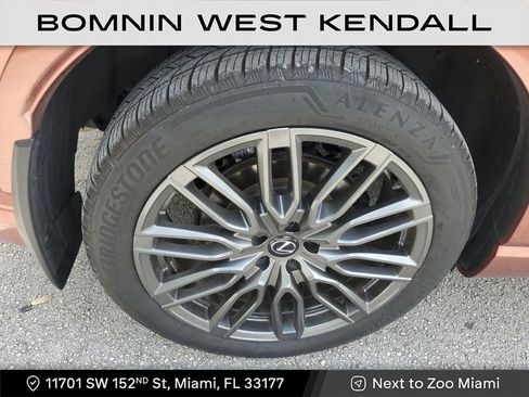 Used 2023 Lexus RX 500h F Sport image 9