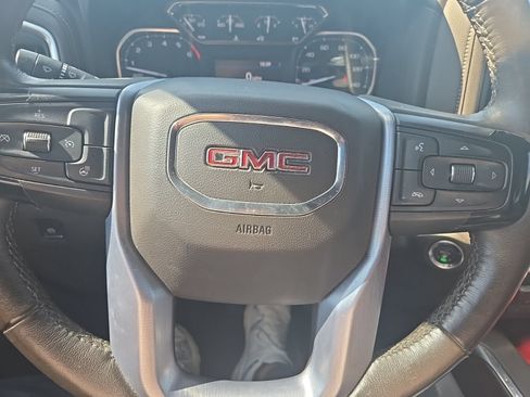 Used 2020 GMC Sierra 1500 SLT RWD image 19