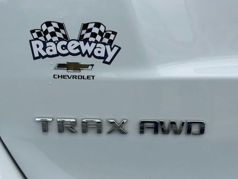 Certified 2020 Chevrolet Trax LT w/ Driver Confidence Package AWD/4WD image 19