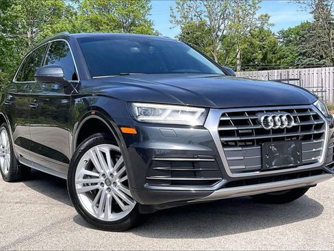 Used 2019 Audi Q5 2.0T Premium Plus w/ Premium Plus Package AWD/4WD image 1