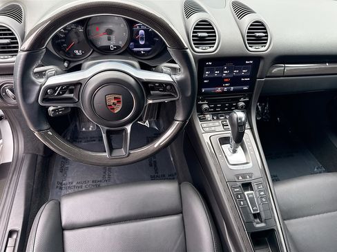 Used 2024 Porsche 718 Boxster S RWD image 16