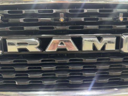 Used 2022 RAM 2500 Big Horn AWD/4WD image 12