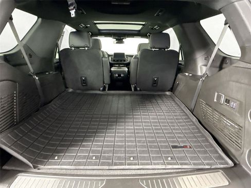 Used 2024 GMC Yukon AT4 w/ AT4 Premium Plus Package AWD/4WD image 40