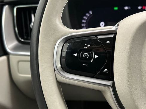 Certified 2023 Volvo XC60 B5 Core w/ Climate Package image 13