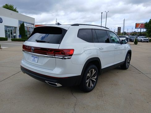 New 2026 Volkswagen Atlas SE FWD image 7