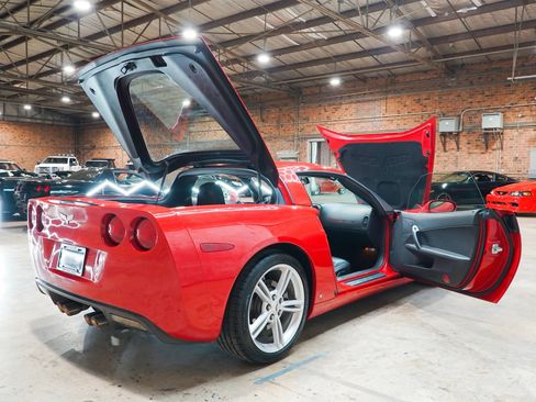 Used 2008 Chevrolet Corvette Coupe RWD image 30