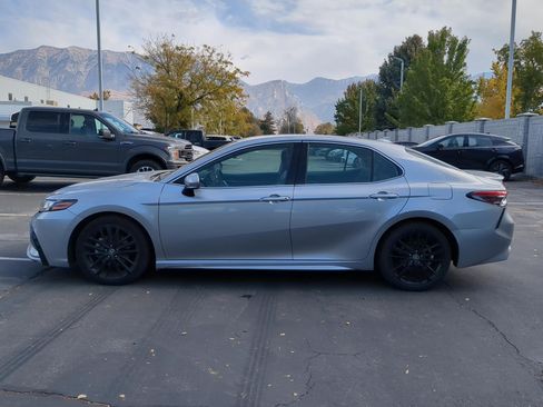 Used 2023 Toyota Camry XSE image 9