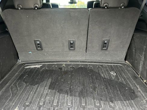 Used 2023 GMC Yukon XL AT4 w/ AT4 Premium Package image 16