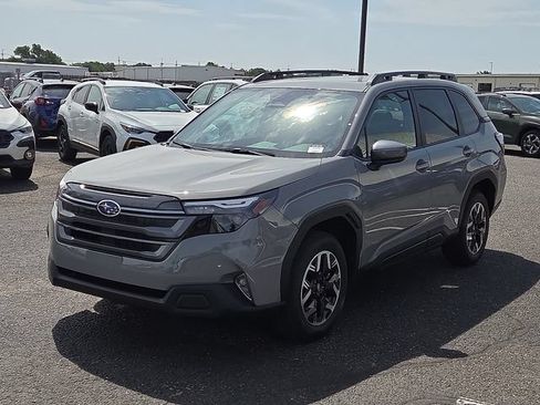 New 2026 Subaru Forester Premium AWD/4WD image 1