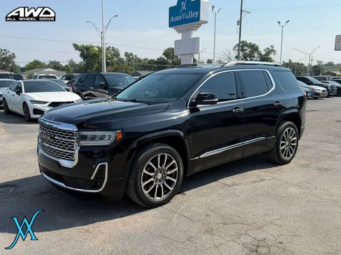 Used 2020 GMC Acadia Denali w/ Technology Package AWD/4WD image 3