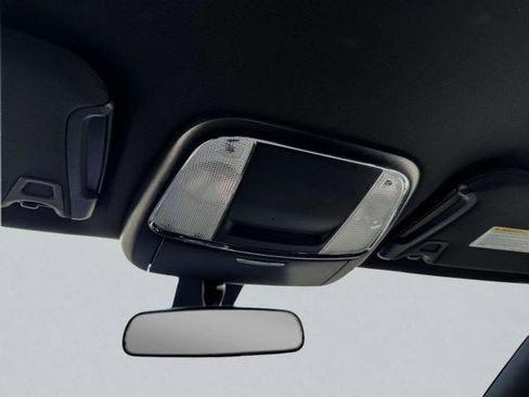 Used 2020 Dodge Charger SXT RWD image 30