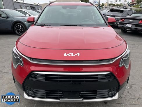 Used 2024 Kia Niro EX Touring image 93