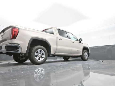New 2026 GMC Sierra 1500 SLE w/ Preferred Package image 39